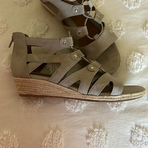 Eurosoft by Sofft Espadrille Gladiator suede and jute wedges - Picture 2 of 7